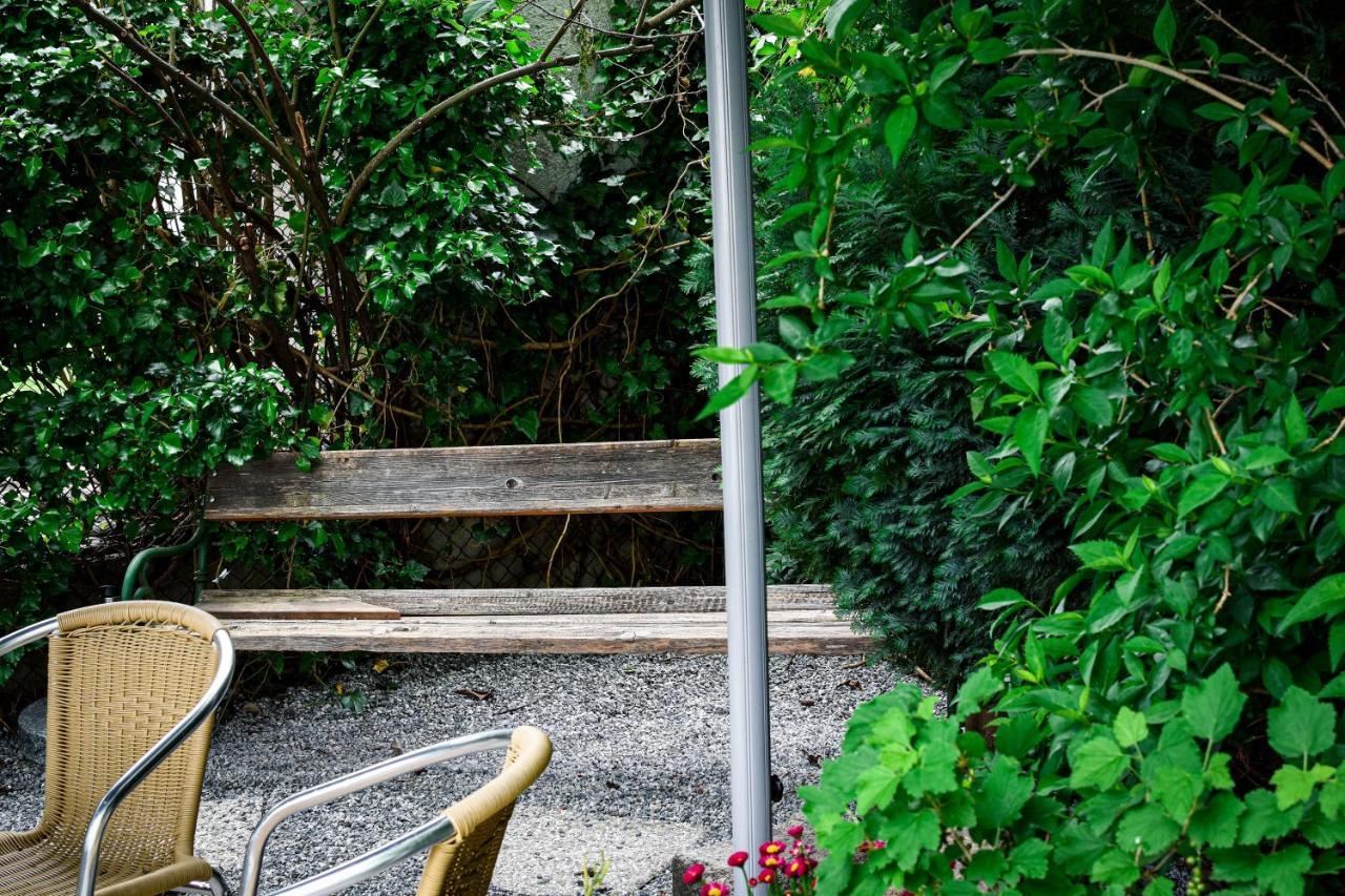 Gartenhotel Garni Pension B&B Innsbruck Kültér fotó